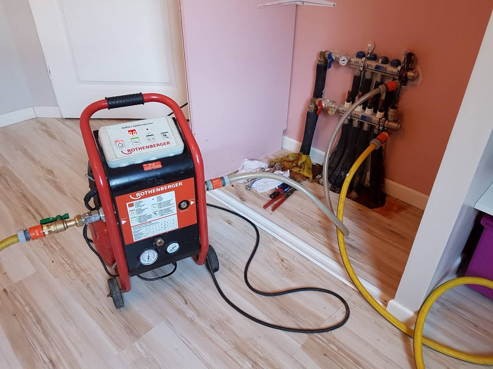 Ümraniye İnkılap Vaillant Hermetik Şofben Kombi Bakımı